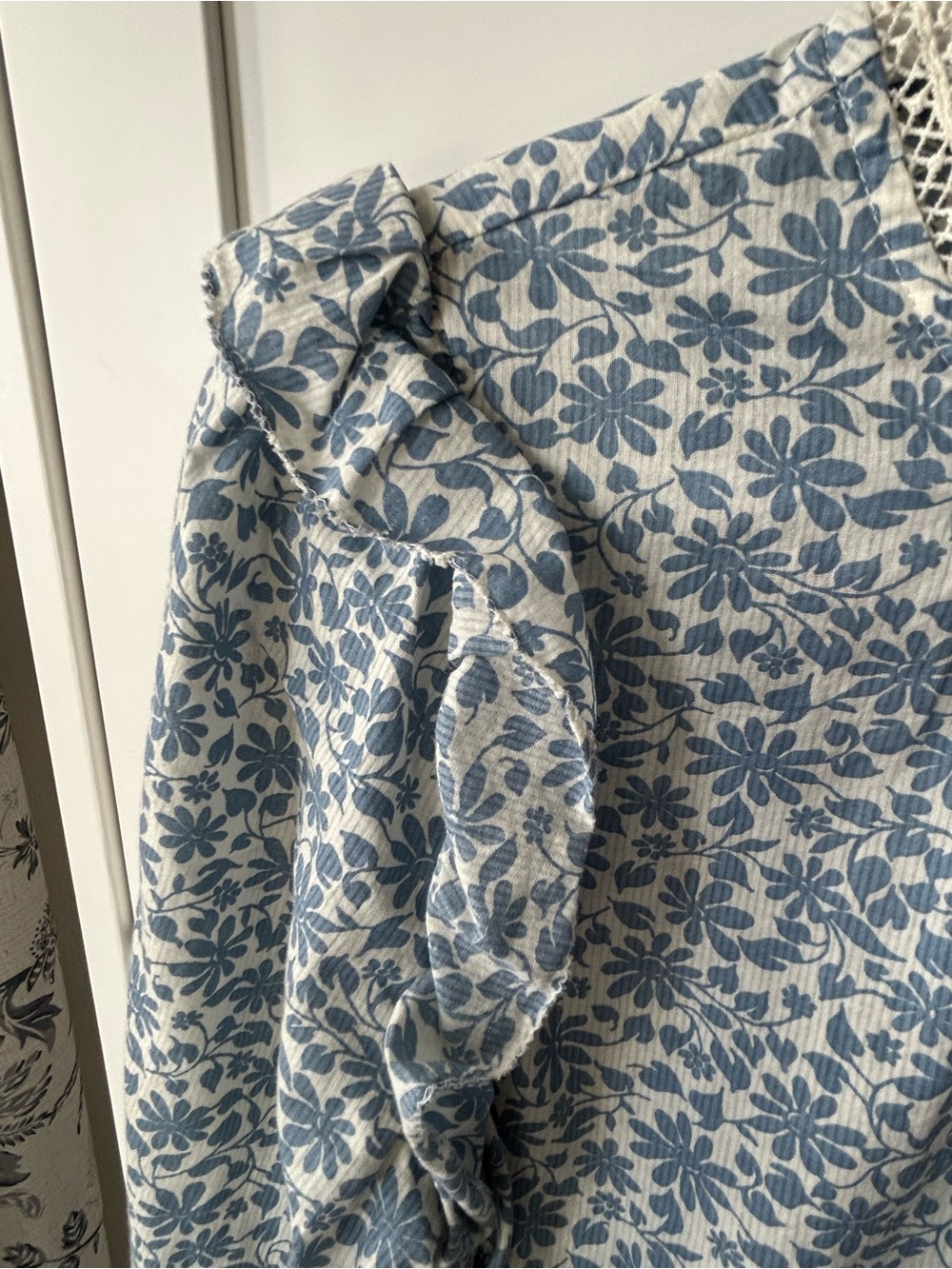 J.Crew Blue & White Floral Ruffle Blouse — Small - Picture 7 of 12